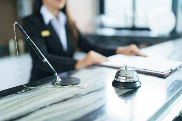 Comment calculer le prix de vente d'un hôtel selon la valorisation par multiple du CA ?