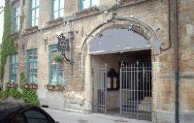 HOTEL RESTAURANT LICENCE 4 HOTEL RESTAURANT LICENCE 4
