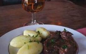 HOTEL RESTAURANT LICENCE 4 HOTEL RESTAURANT LICENCE 4