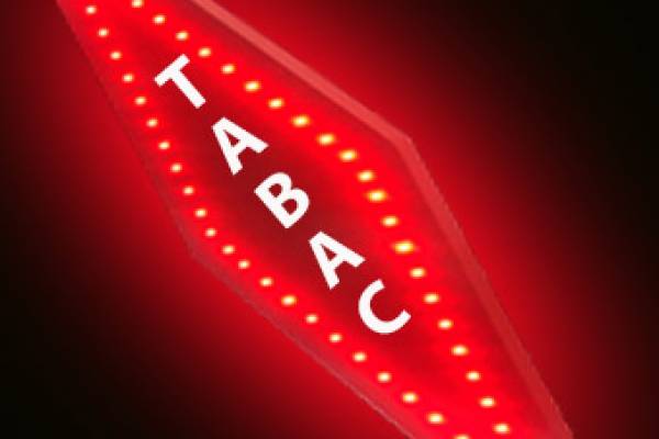 Bar Tabac avec Appartement - Emplacement Idéal à Proximité d’une Zone d’Activité