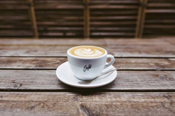  Charmant café en banlieue lilloise – Établissement de qualité avec faible loyer
