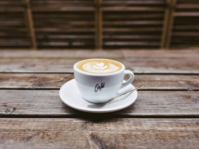  Charmant café en banlieue lilloise – Établissement de qualité avec faible loyer