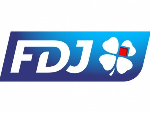 BAR DE QUARTIER – ENVIRONNEMENT MODERNE