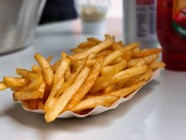 À VENDRE – FRITERIE / SNACK – EMPLACEMENT N°1 PROCHE LILLE