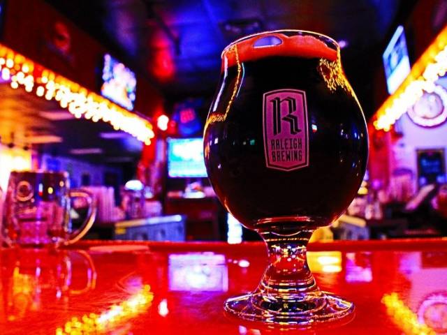 À VENDRE – BAR BRASSERIE 140 m² – FORT POTENTIEL DE DÉVELOPPEMENT